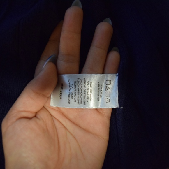 Willow & Wind Preppy Pleated Navy Blue Skirt and Sweater Set - Picture 10 of 12